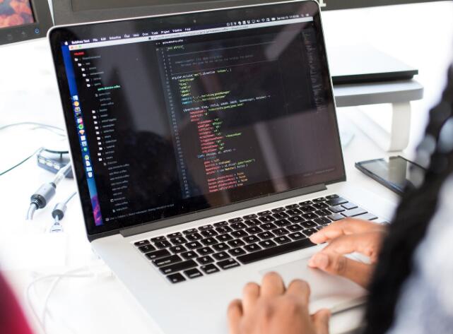 網(wǎng)站機(jī)器人：這一趨勢還會(huì)繼續(xù)嗎？